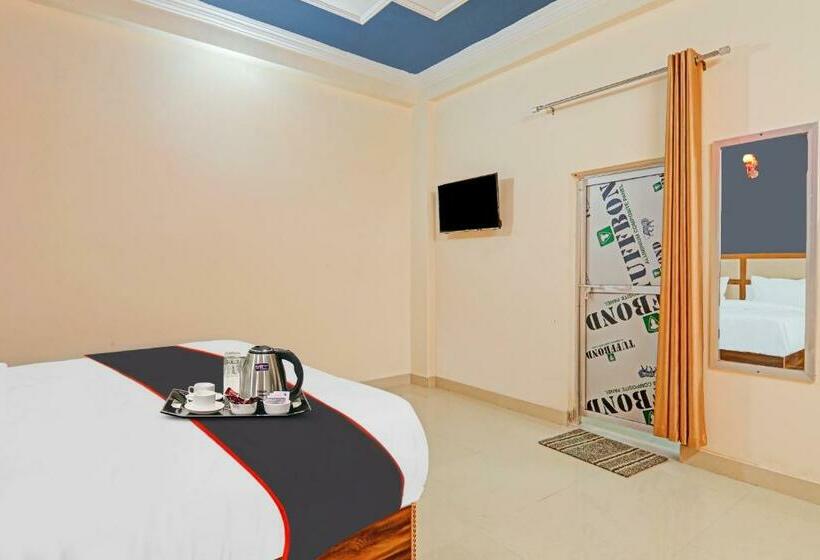 غرفة كلاسيكية ثلاثية, Collection O Sundaram Resort