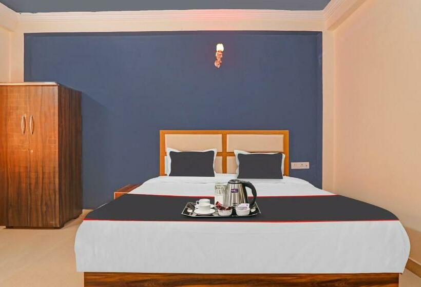 غرفة كلاسيكية ثلاثية, Collection O Sundaram Resort