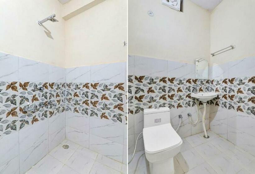 غرفة كلاسيكية ثلاثية, Collection O Sundaram Resort