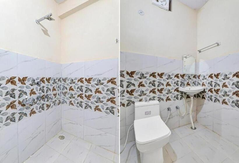 غرفة كلاسيكية ثلاثية, Collection O Sundaram Resort