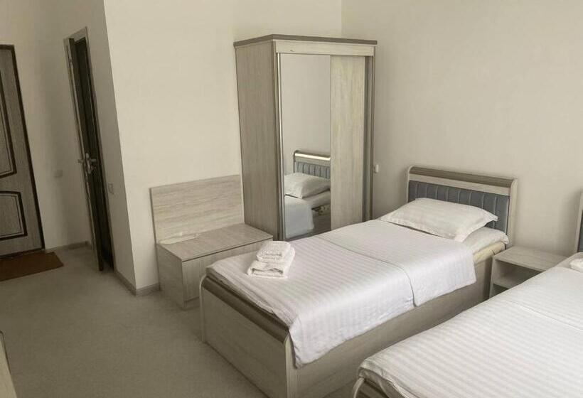 Habitació Estàndard, Baxrama