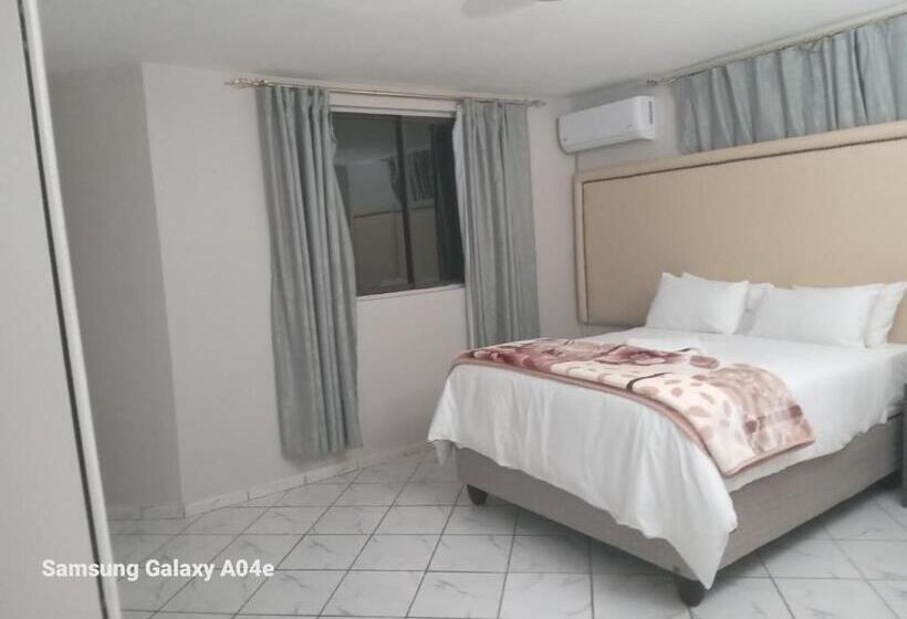 标准单人间, Early Riser