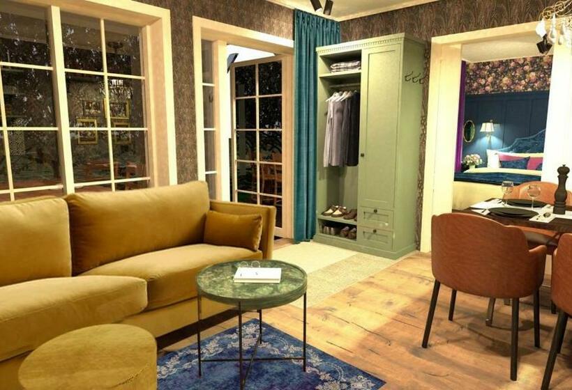 디럭스 스위트, Kläpphagen Koster