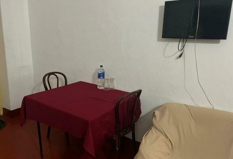 غرفة ديلوكس رباعية, Resthouse Vavuniya