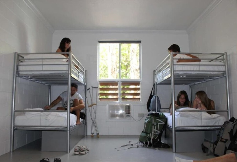 共同バス付シェアルーム, Port Douglas Backpackers