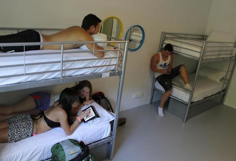 共同バス付シェアルーム, Port Douglas Backpackers