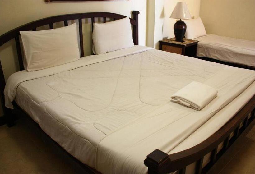 Трехместный Номер Superior, โรงแรมตีฆ้อง   Tri Gong