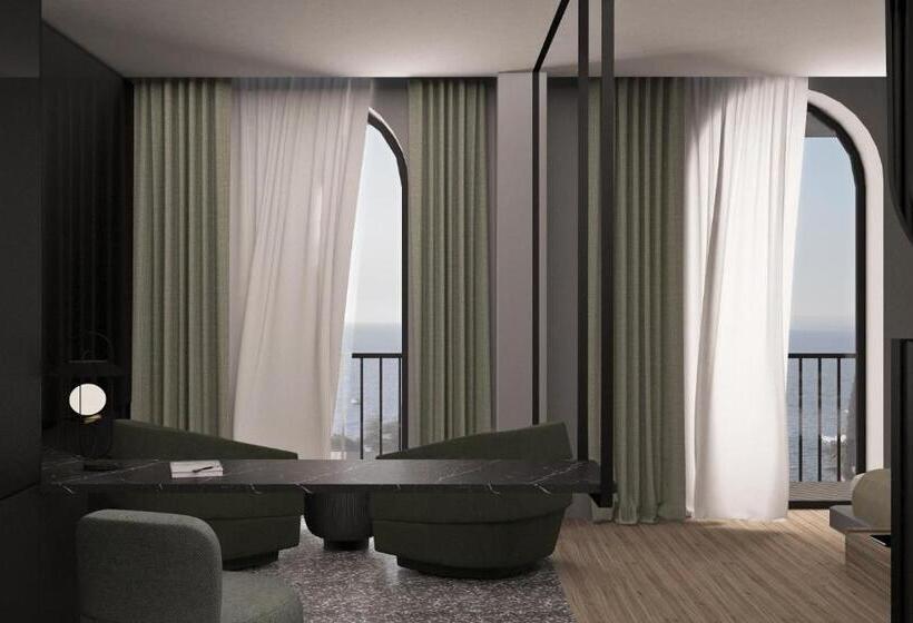 Suite with lake view, Al Caminetto Worldhotels Crafted Adults Only