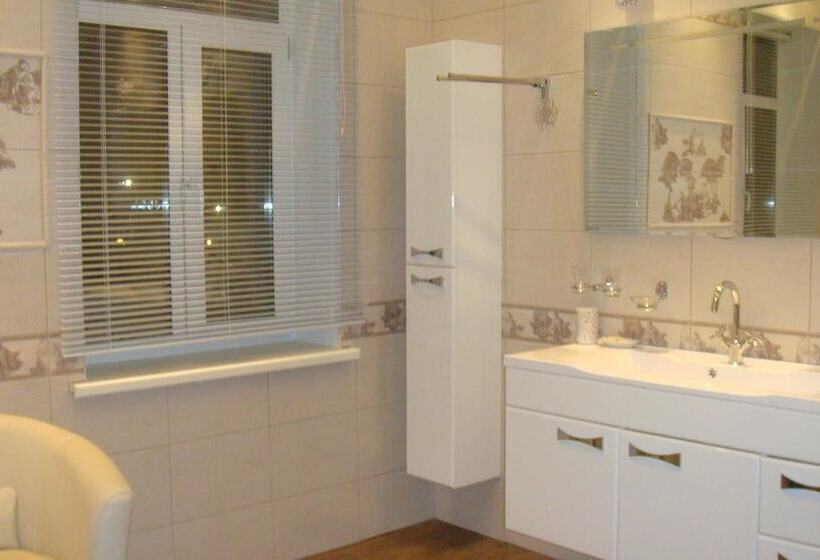 اتاق راحتی, Alexandria Vnukovo