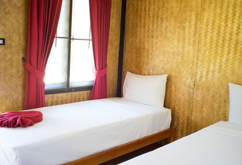 スタンダードバンガロー, Amity Beach Resort