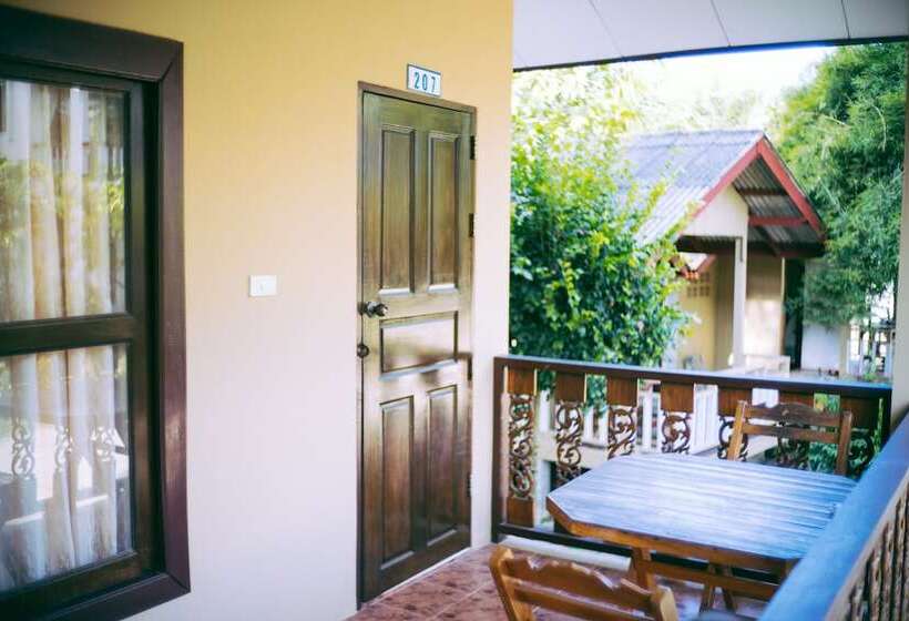 エコノミールーム, Amity Beach Resort