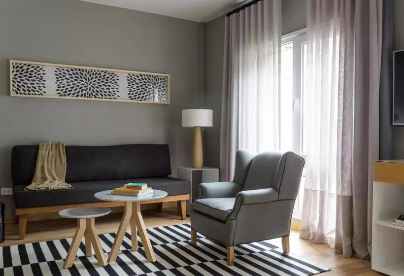 اتاق سوپریور, Arenales