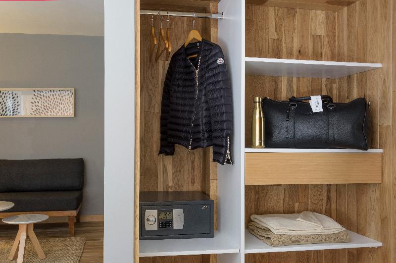 اتاق اجرایی, Arenales