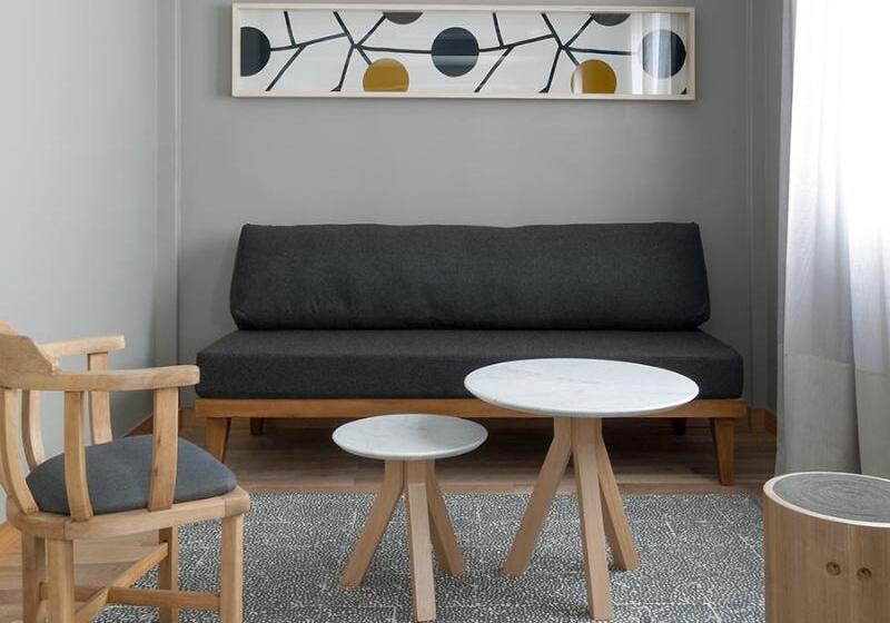 اتاق اجرایی, Arenales