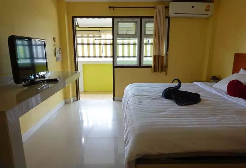 デラックスルーム, Baan Baramee House