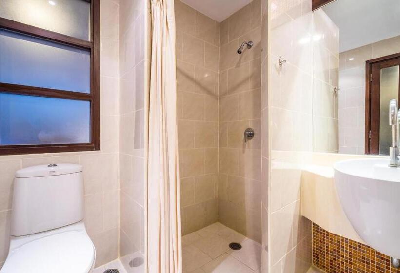Monolocale Standard con Terrazza, Baan Suwantawe