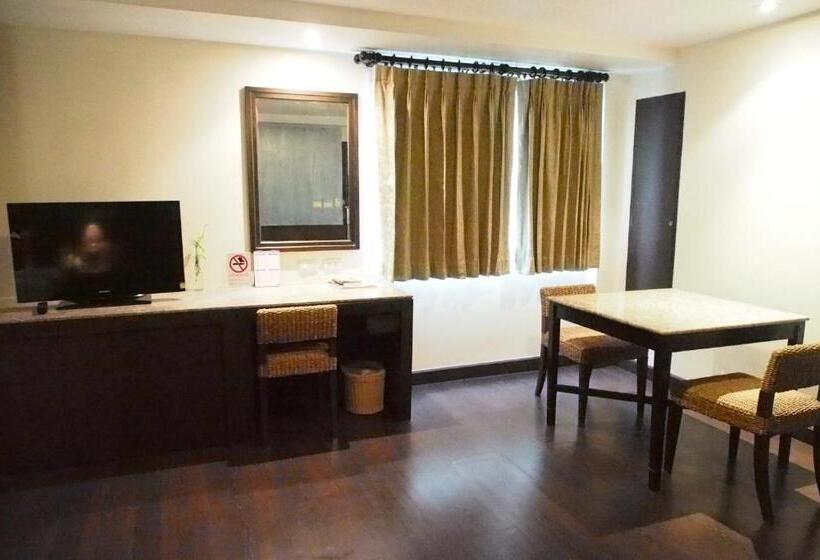 استودیوی استاندارد, Baan Suwantawe