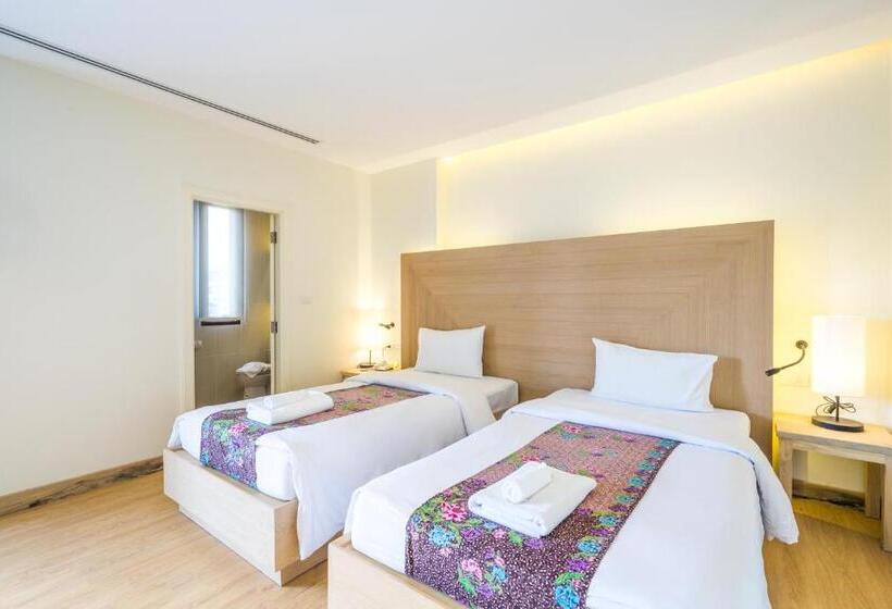 اتاق لوکس, Baan Suwantawe