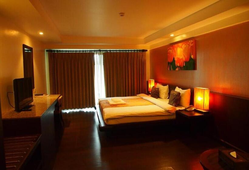 استودیو استاندارد با تراس, Baan Suwantawe