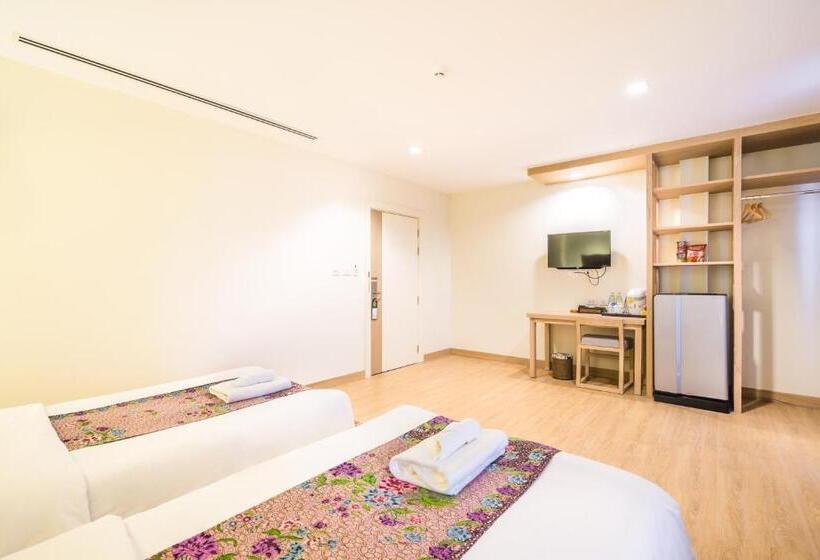 اتاق لوکس, Baan Suwantawe