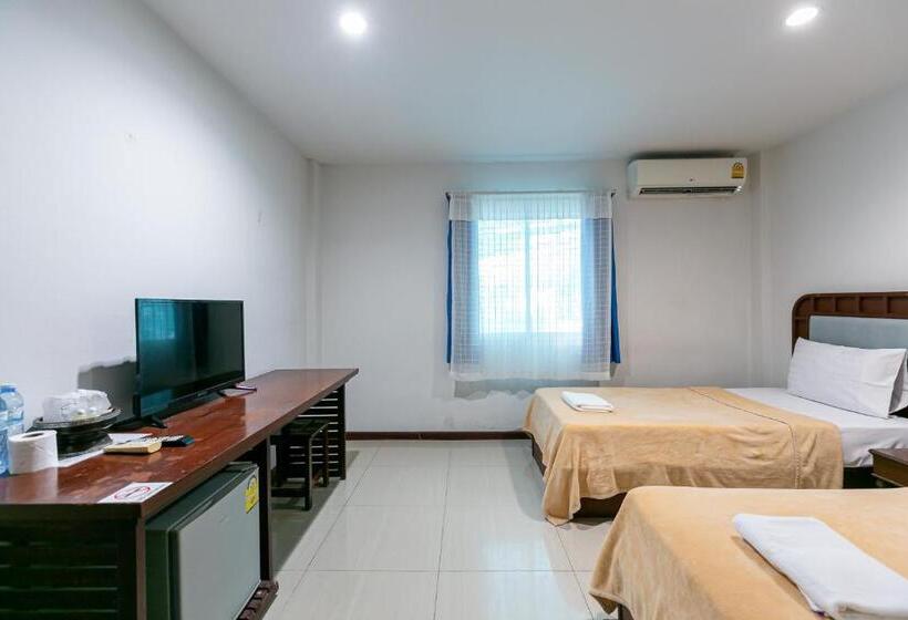 스탠다드 룸, Deeden Pattaya Resort