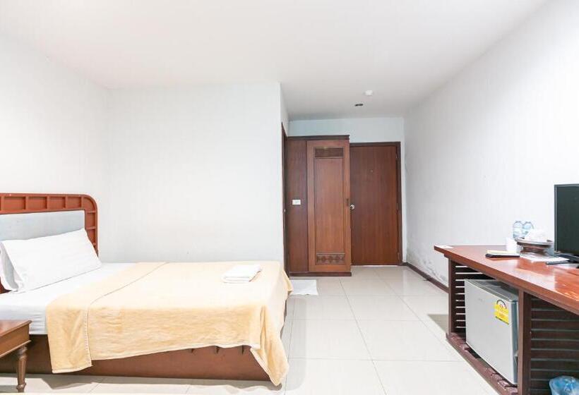 스탠다드 룸, Deeden Pattaya Resort