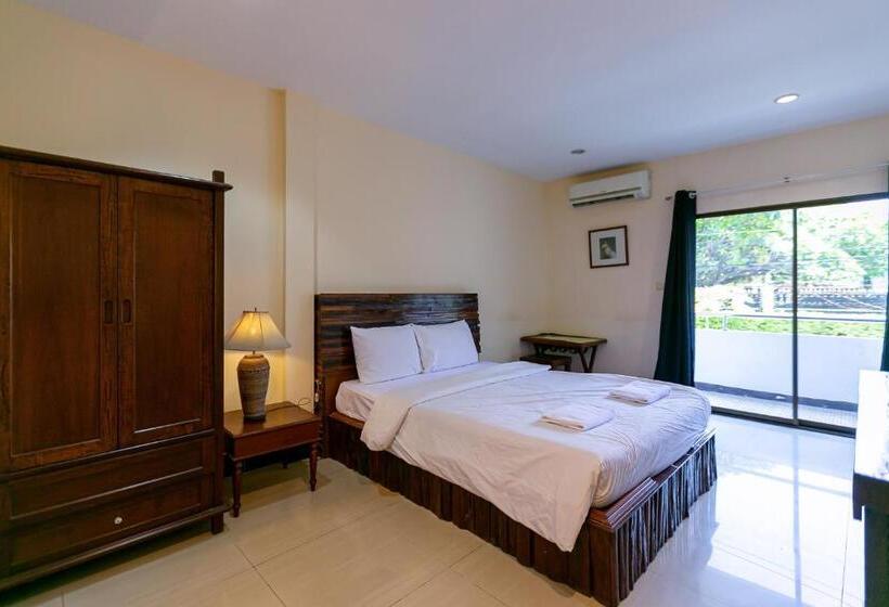 Номер Superior, Deeden Pattaya Resort