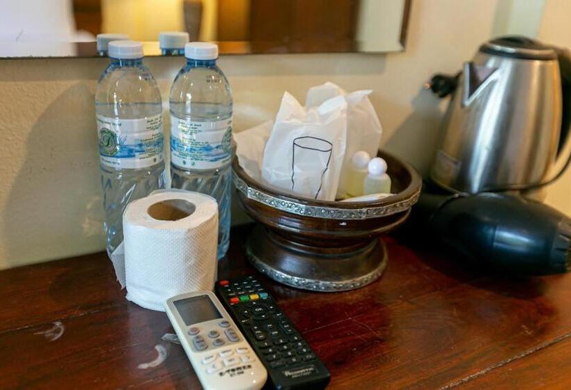 Номер Superior, Deeden Pattaya Resort