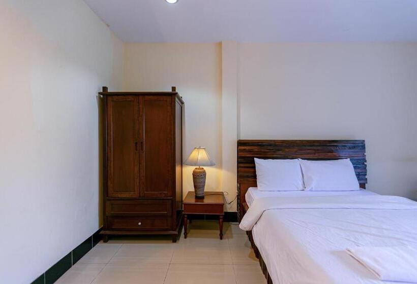 Номер Superior, Deeden Pattaya Resort