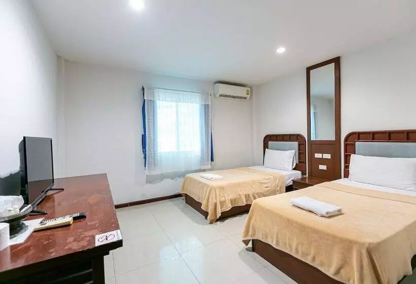 スタンダードルーム, Deeden Pattaya Resort