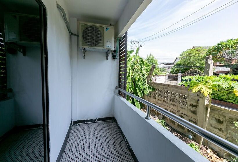 Номер Superior, Deeden Pattaya Resort