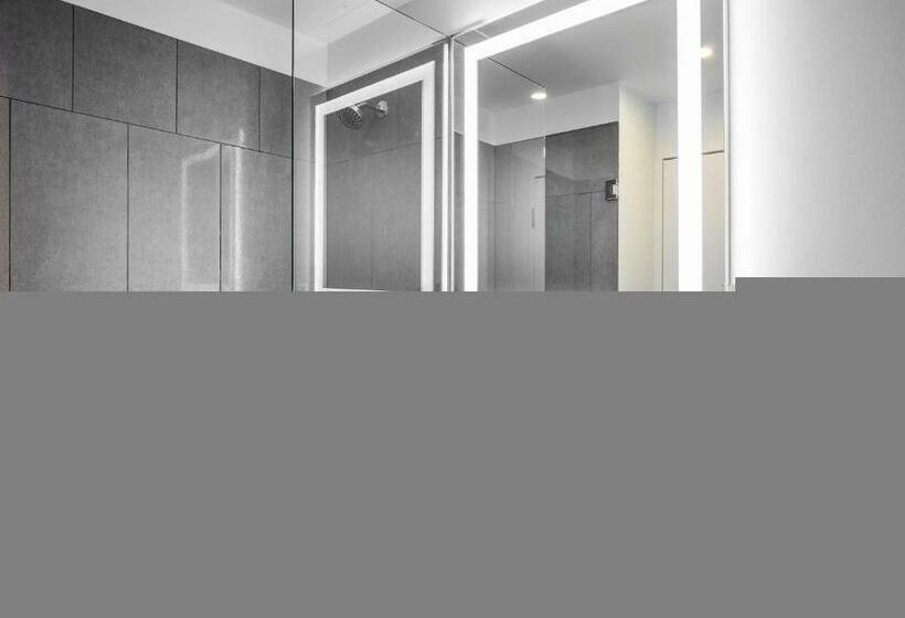 带大床的豪华间, Ibis Styles Brisbane Elizabeth Street