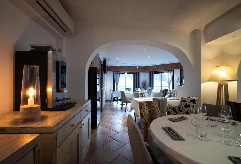 Номер Премиум, La Santa