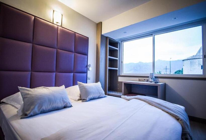 Четырехместный Номер Стандарт, La Santa