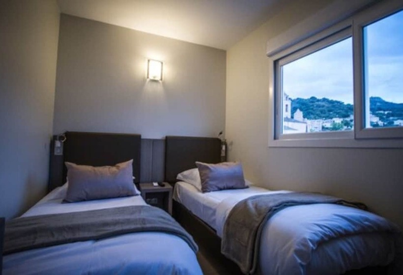 Четырехместный Номер Стандарт, La Santa