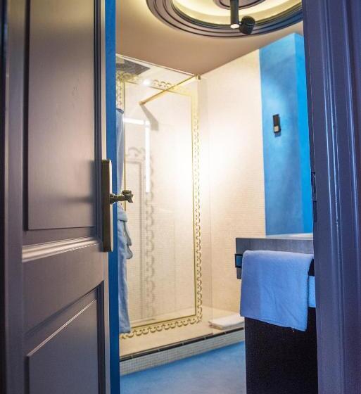 Полулюкс, Le Stelsia Resort