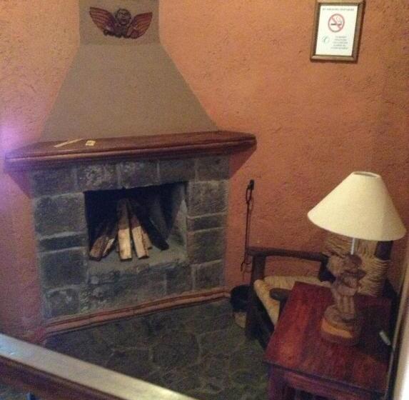 اتاق استاندارد با 2 تخت دوبل, Meson De San Antonio