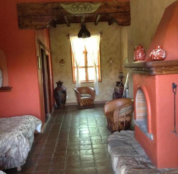 اتاق استاندارد با 2 تخت دوبل, Meson De San Antonio