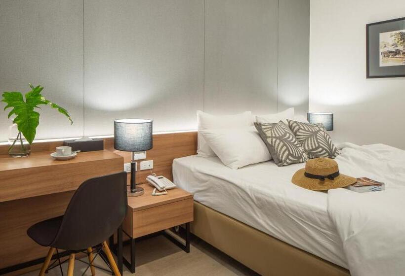 اتاق استاندارد, Nap In Chiang Mai