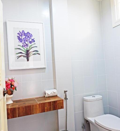 Полулюкс Повышенной Комфортности, Rasa Boutique Hotel Chiang Rai
