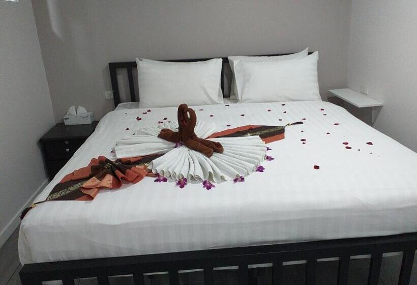 발코니가 있는 2 베드룸 아파트, Samui Green