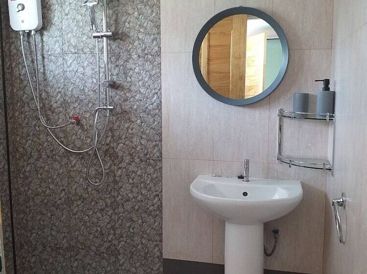 발코니가 있는 2 베드룸 아파트, Samui Green