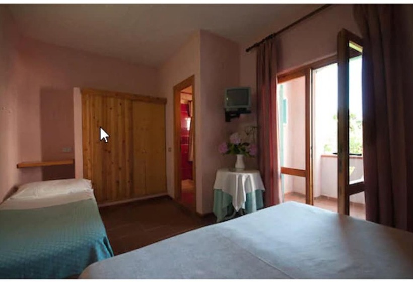 Номер Стандарт Трехместный, Scintilla