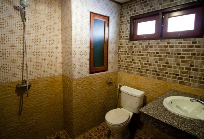 ２ダブルベッドのスタンダードルーム, Starlight Resort