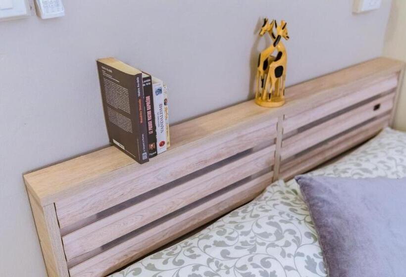 חדר משפחתי, The Beach Cha Am Guest House