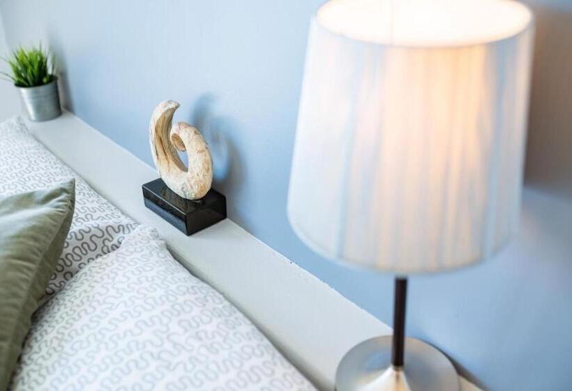 חדר סופריור עם מרפסת, The Beach Cha Am Guest House