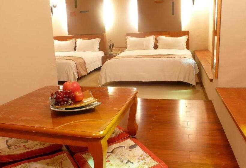 اتاق خانوادگی, Tian Long