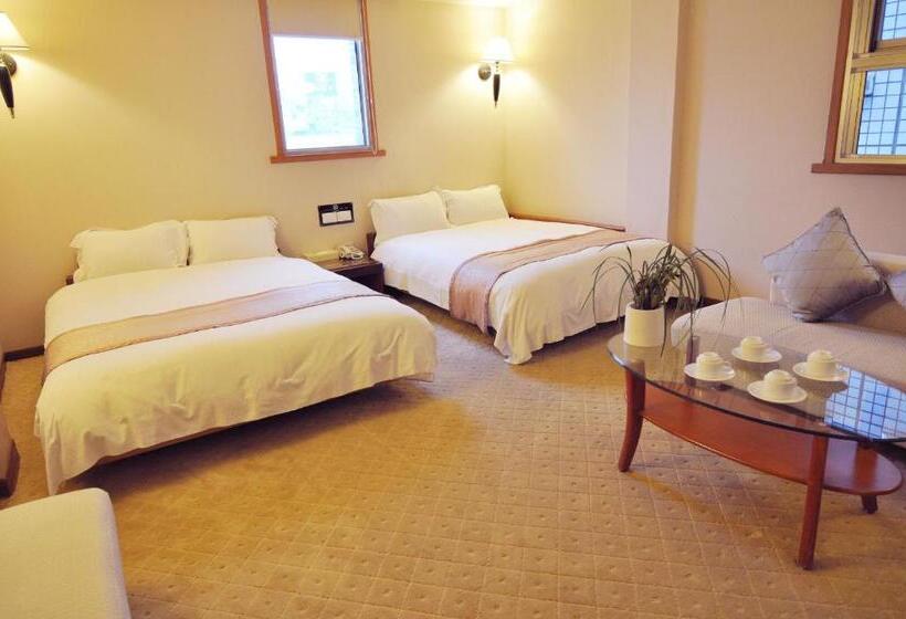 اتاق استاندارد چهار تخته, Tian Long