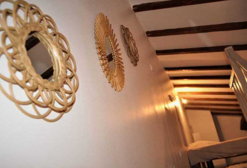 آپارتمان سوپریور 1 خوابه, Les Clés De La Cité