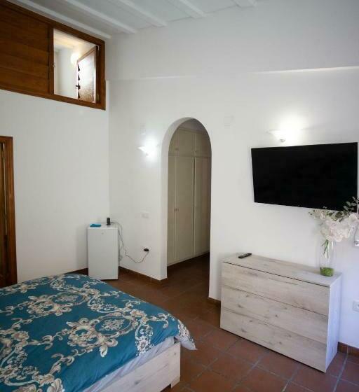 豪华房间, Residencial Art Brut